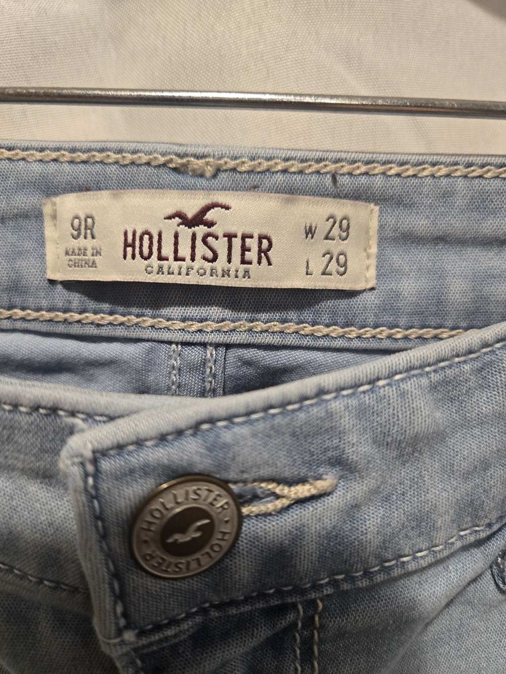 Hollister Light Blue Women's Jeans - Slim Fit